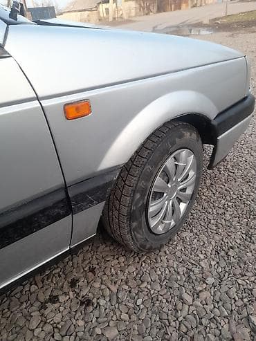 подушки в машину: Volkswagen Passat: 1992 г., Седан — 3