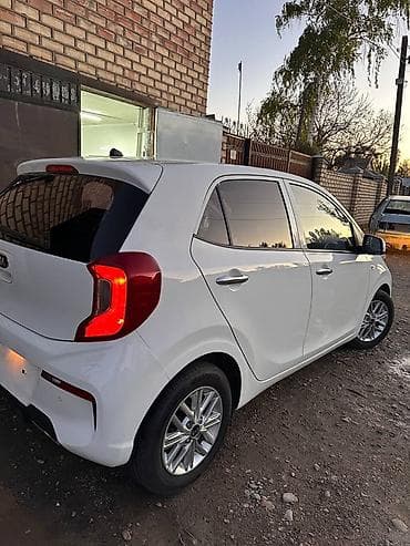 ремонт стекол кант: Kia Picanto: 2021 г., 1 л, Автомат, Бензин, Хэтчбэк — 4