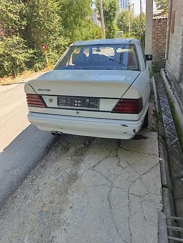 mc 2000: Mercedes-Benz W124: 1990 г., Седан — 3