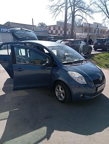 mini kuper: Toyota Yaris: 2008 г., 1.3 л, Робот, Бензин, Хэтчбэк — 4