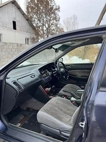 honda stream 2: Honda Accord: 2000 г., 2 л, Механика, Бензин, Седан — 7