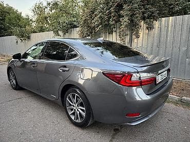 форестер 2016: Lexus ES: 2016 г., 2.5 л, Вариатор, Гибрид, Седан — 4