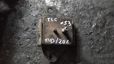 Подушка коробки передач Toyota at lalafo.kg Подушка коробки передач Toyota