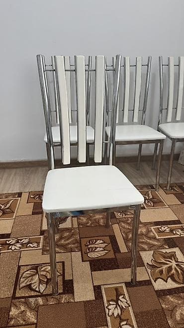 dinner table: Стуля 6 шт 
2шт. Пуфик в подарок 
Доставка бар шаар ичине — 1
