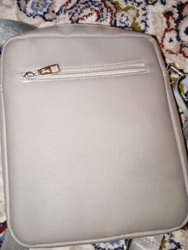 сумка женская большая брендовая: Сумка через плечо Lacoste, компактная, светло‑серая. ОРИГИНАЛ ШУНУР — 2