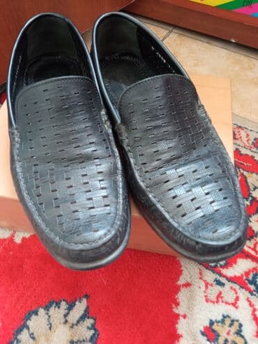 брендовые мужские спортивные костюмы из турции: Мужские туфли, 43, Б/у, цвет - Черный, Бесплатная доставка, Самовывоз, Платная доставка — 1