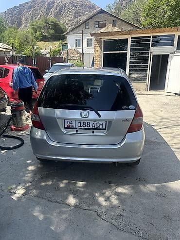 lexus rx 350 2021: Honda Fit: 2002 г., 1.3 л, Вариатор, Бензин, Хэтчбэк — 3