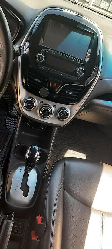 волга уаз: Chevrolet Spark: 2018 г., 0.1 л, Автомат, Бензин, Хэтчбэк — 3