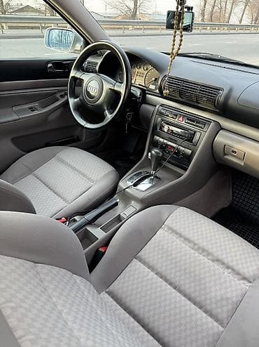 step vagon: Audi A4: 1999 г., 1.8 л, Автомат, Бензин, Седан — 5