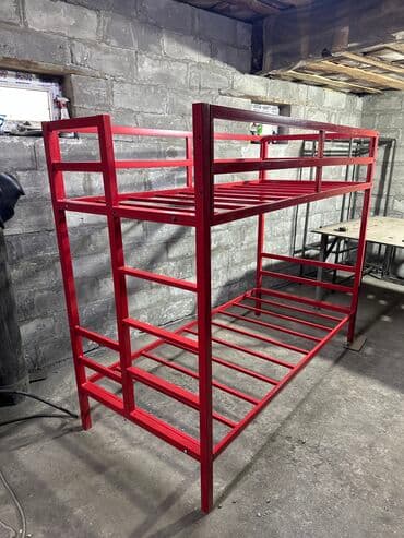 Двухъярусный кровать из металла Габаритный размер: Высота: 170 см at lalafo.kg Двухъярусный кровать из металла Габаритный размер: Высота: 170 см