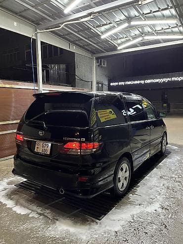 Toyota Estima: 2002 г., 2.4 л, Автомат, Газ, Минивэн at lalafo.kg Toyota Estima: 2002 г., 2.4 л, Автомат, Газ, Минивэн