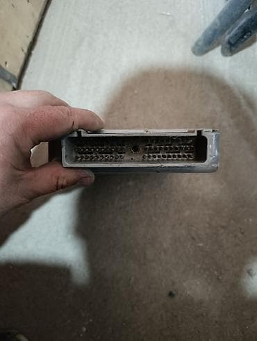 2 4 д: ЭБУ (блок управления двигателем) Ford - Подходит для бензиновых — 2