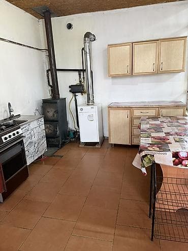 Кыймылсыз мүлк: 180 м², 6 бөлмө, Унаа токтотуучу жай, Забор, тосулган — 2