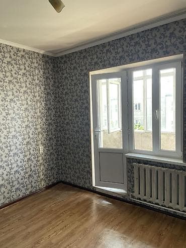 сдаю на сезон: Сдаётся 1 комната в 3-комнатной квартире 🏠 📍 Район Ошского базара 💰 15 — 4