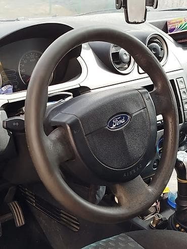 порш турбо с: Ford Fiesta: 2005 г., 1.4 л, Механика, Бензин, Хэтчбэк — 4