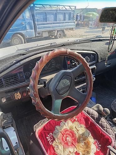Mazda 626: 1989 г., Механика, Седан