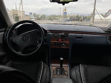 замок мерс 210: Mercedes-Benz E-Class: 1999 г., 2 л, Автомат, Бензин, Седан — 6