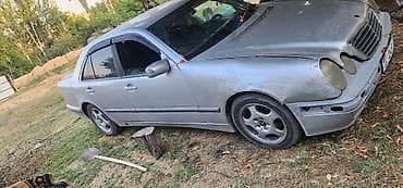 surron ultra bee: Mercedes-Benz E-Class: 2001 г., Седан — 2