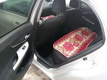 audi 2010: Toyota Corolla: 2008 г., 1.6 л, Робот, Бензин, Седан — 5