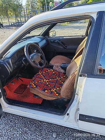 geely monjaro: Volkswagen Passat Variant: 1994 г., 1.8 л, Механика, Газ, Универсал — 5
