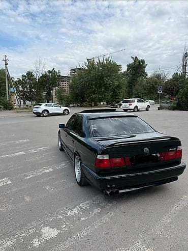 уна: BMW 5 series: 1993 г., 4.4 л, Механика, Бензин, Седан — 2