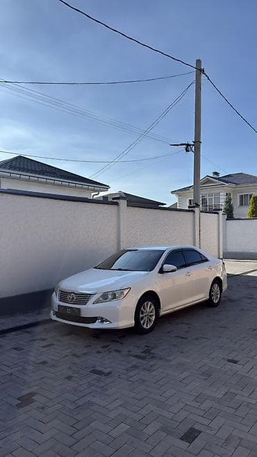 Toyota Camry: 2012 г., 2.5 л, Автомат, Бензин, Седан