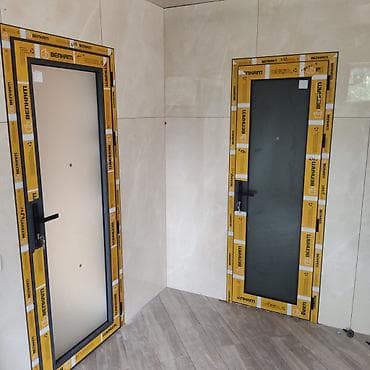 Алюминиевые двери со стеклянным полотном - Профиль: алюминиевый