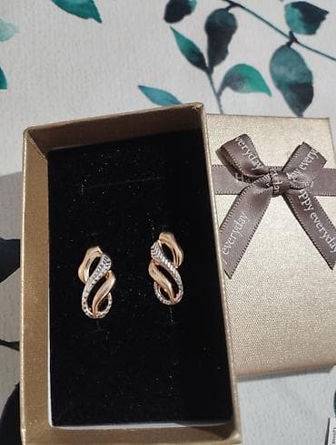 Сөйкөлөр: Золотистые серьги-петельки с узором «восьмёрка» - Металл: бижутерный — 5