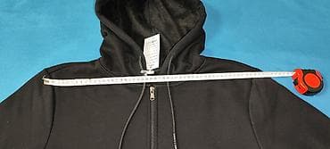 однотонные: Черная толстовка на молнии с капюшоном.Адрес Ибраимова Льва — 5