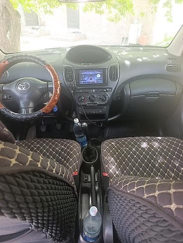 чехлы бу: Toyota Yaris Verso: 2003 г., 1.3 л, Механика, Бензин, Минивэн — 4