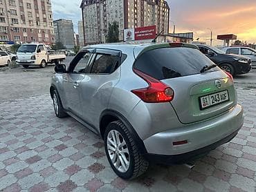 Nissan Juke: 2012 г., 1.6 л, Автомат, Бензин, Кроссовер — 3