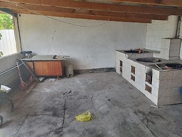 продаю дом кара жыгач 1: Срочно продается дом в центре города Кант. 2 комнаты+кухня,огород — 9