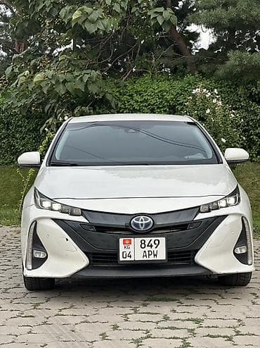Унаа: Toyota Prius: 2017 г., 1.8 л, Автомат, Гибрид, Лифтбек — 2