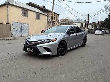 Toyota Camry: 2020 г., 2.5 л, Вариатор, Бензин, Седан