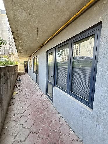 Коммерциялык кыймылсыз мүлктү сатуу: Кеңселерди сатуу 40 м², Ремонту бар, Эмерексиз, Көп кабаттуу имарат, Жертөлө кабаты кабат — 7