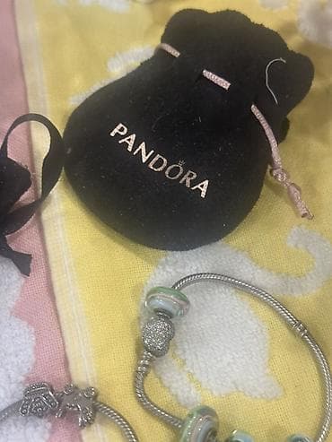 резинка для члена: Браслеты Pandora с шармами — комплект. СРОЧНО ‼️ Состав: - 2 — 6