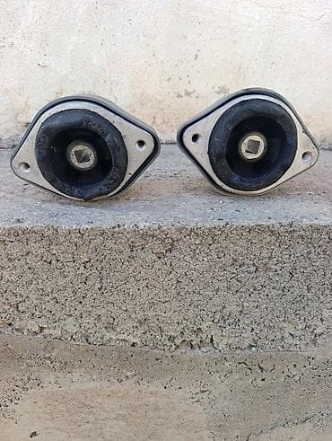 Подушка коробки передач Audi Новый — 2