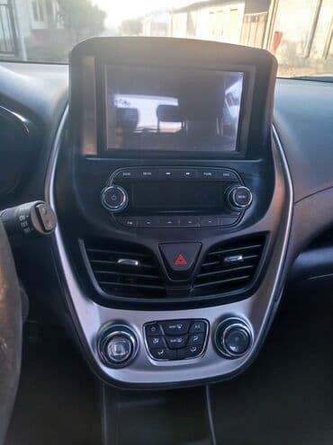 хундай спарк: Chevrolet Spark: 2016 г., 0.1 - engine capacity л, Автомат, Бензин, Хетчбек — 7