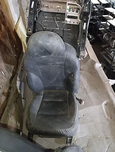 Переднее сиденье, Кожа, Hyundai 2013 г., Б/у, Оригинал at lalafo.kg Переднее сиденье, Кожа, Hyundai 2013 г., Б/у, Оригинал
