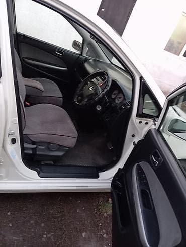 mini cuper: Honda Stream: 2003 г., 1.7 л, Автомат, Бензин, Универсал — 9