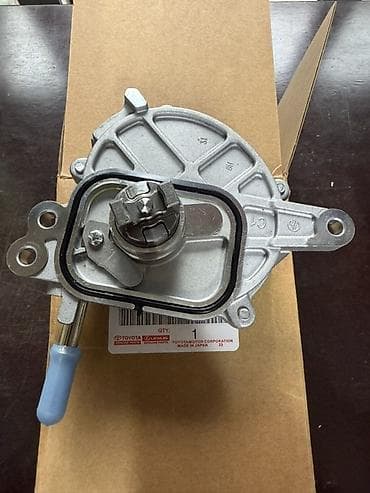 mini jack: Помпа Toyota Оригинал, Япония — 1