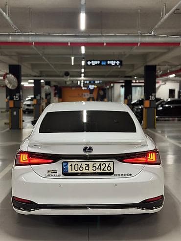 lexus 600: Lexus ES: 2021 г., 2.5 л, Автомат, Гибрид, Седан — 5
