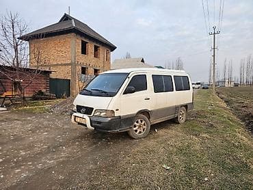 e500 124: Ssangyong Istana: 2001 г., 2.5 л, Ручные, Дизель, Минивэн — 1