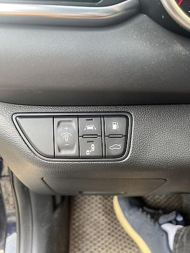 Транспорт: Hyundai Genesis: 2018 г., 2 л, Автомат, Бензин, Лифтбек — 9