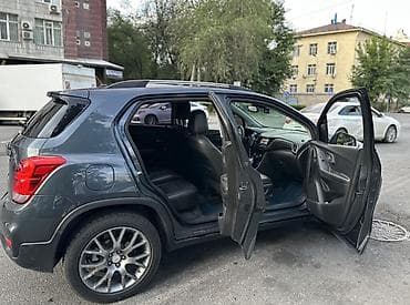 Транспорт: Chevrolet Trax: 2020 г., 1.4 л, Автомат, Бензин, Кроссовер — 7