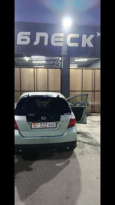 авто с последующим выкупом фит: Honda Fit: 2003 г., 1.3 л, Автомат, Бензин, Хэтчбэк — 10