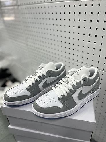 jordan low: Кроссовки низкие Jordan (модель в стиле Air Jordan 1 Low) Размеры — 3