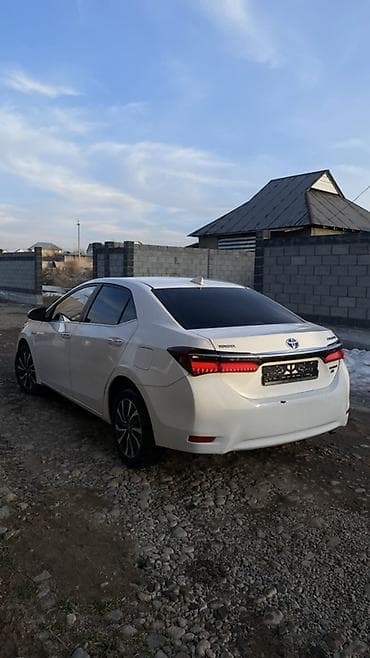 тайота карола 2011: Toyota Corolla: 2019 г., Автомат, Бензин, Седан — 4