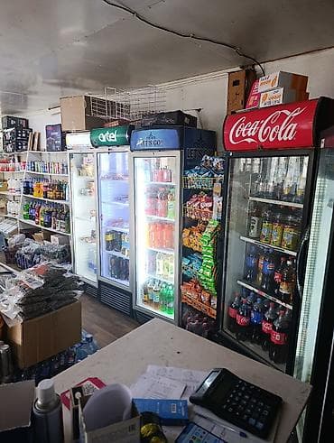 блинный киоск: Мини-маркет у трассы - Небольшой продуктовый магазин у оживлённой — 6
