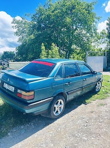urban cruiser: Volkswagen Passat: 1991 г., 1.8 л, Механика, Бензин, Седан — 2